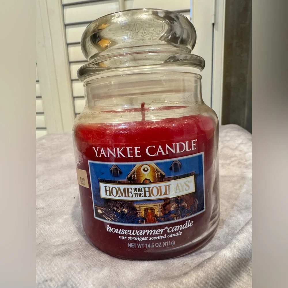 Yankee Candle Home‎ for the Holidays Red Jar Candle New